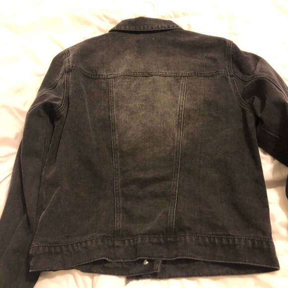 Black distressed jean jacket - Picture 3 of 5